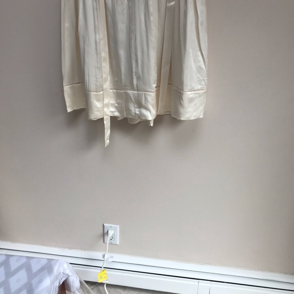 Silk ivory skirt - Picture 3 of 8